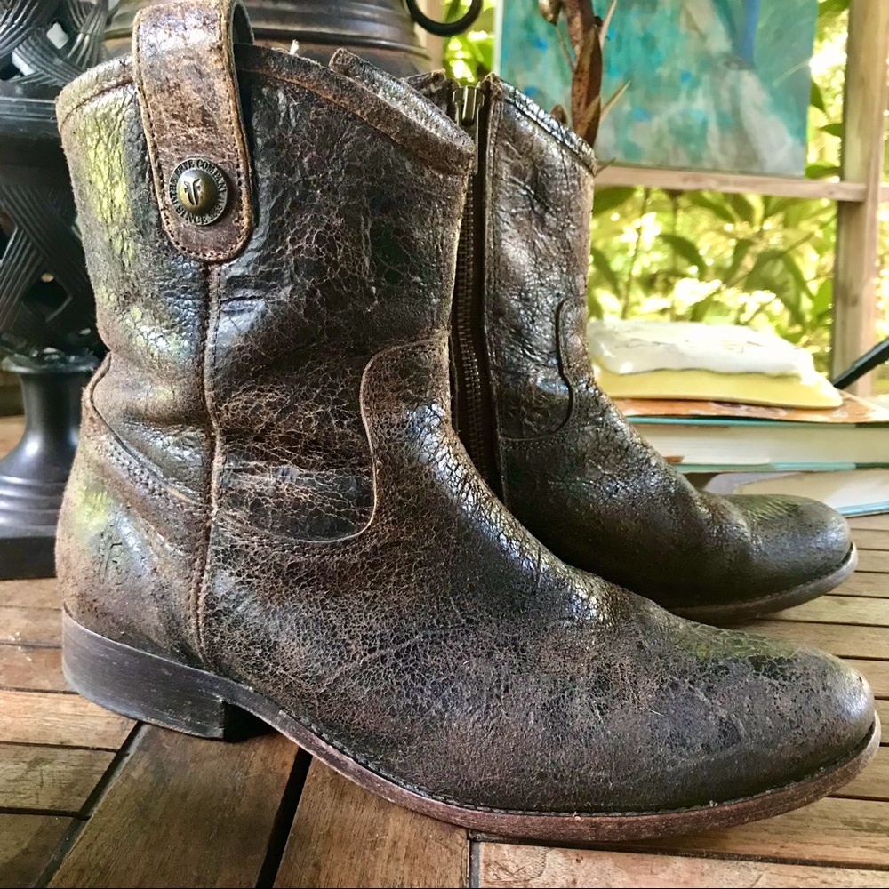Frye Melissa glazed short boot, size 8.5B. 77894.
